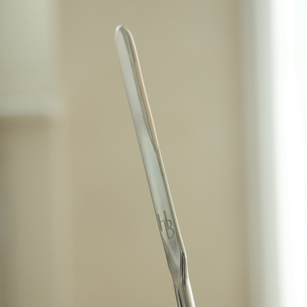 Soft Slim Foundation Spatula (1pc) - Image 3